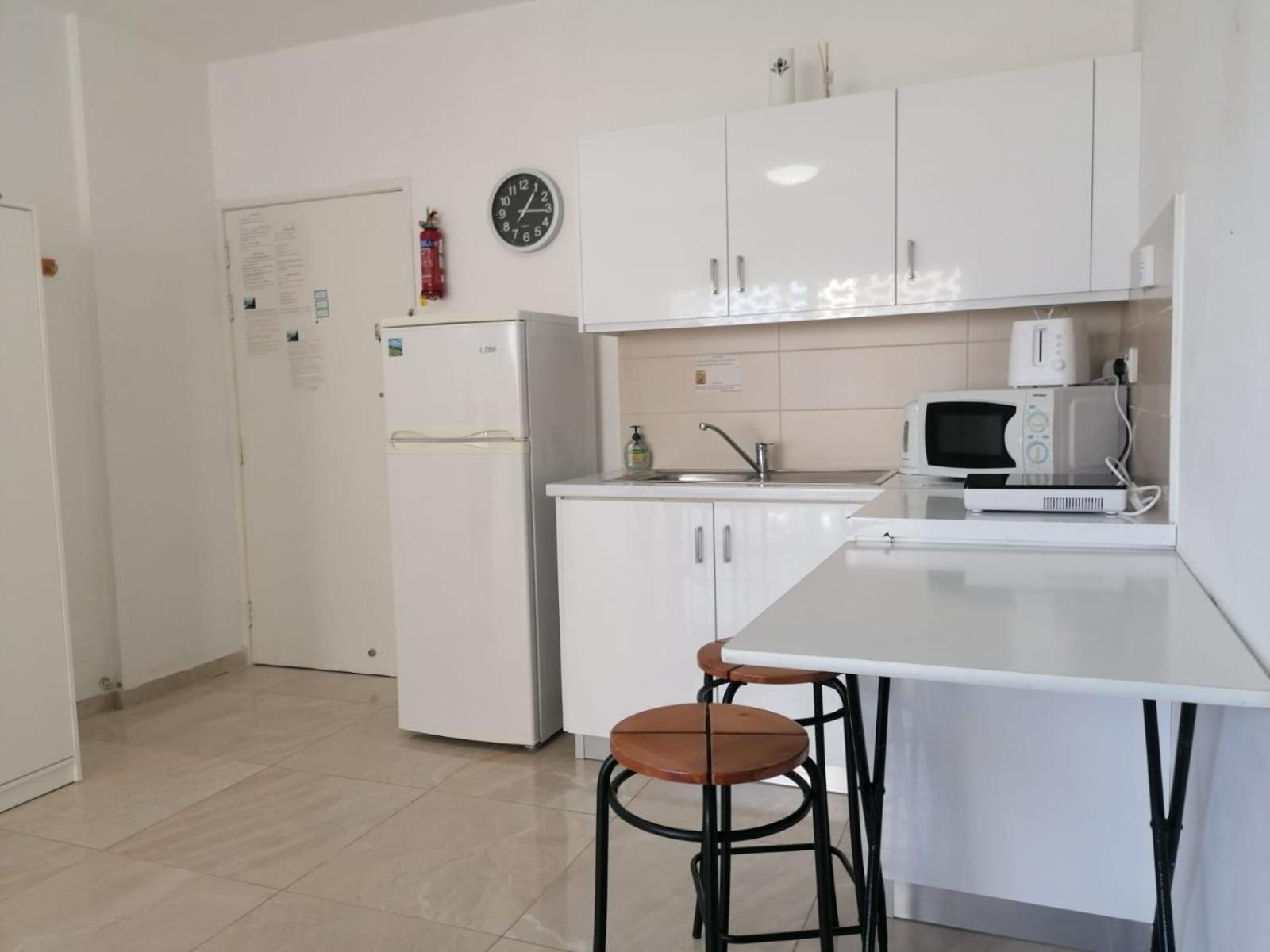Stelia'S Seagate Studio Apt. Larnaca Exteriör bild